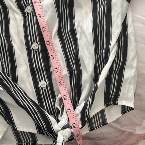 “Lulus Long sleeve button down shirt size small” - Picture 5 of 8